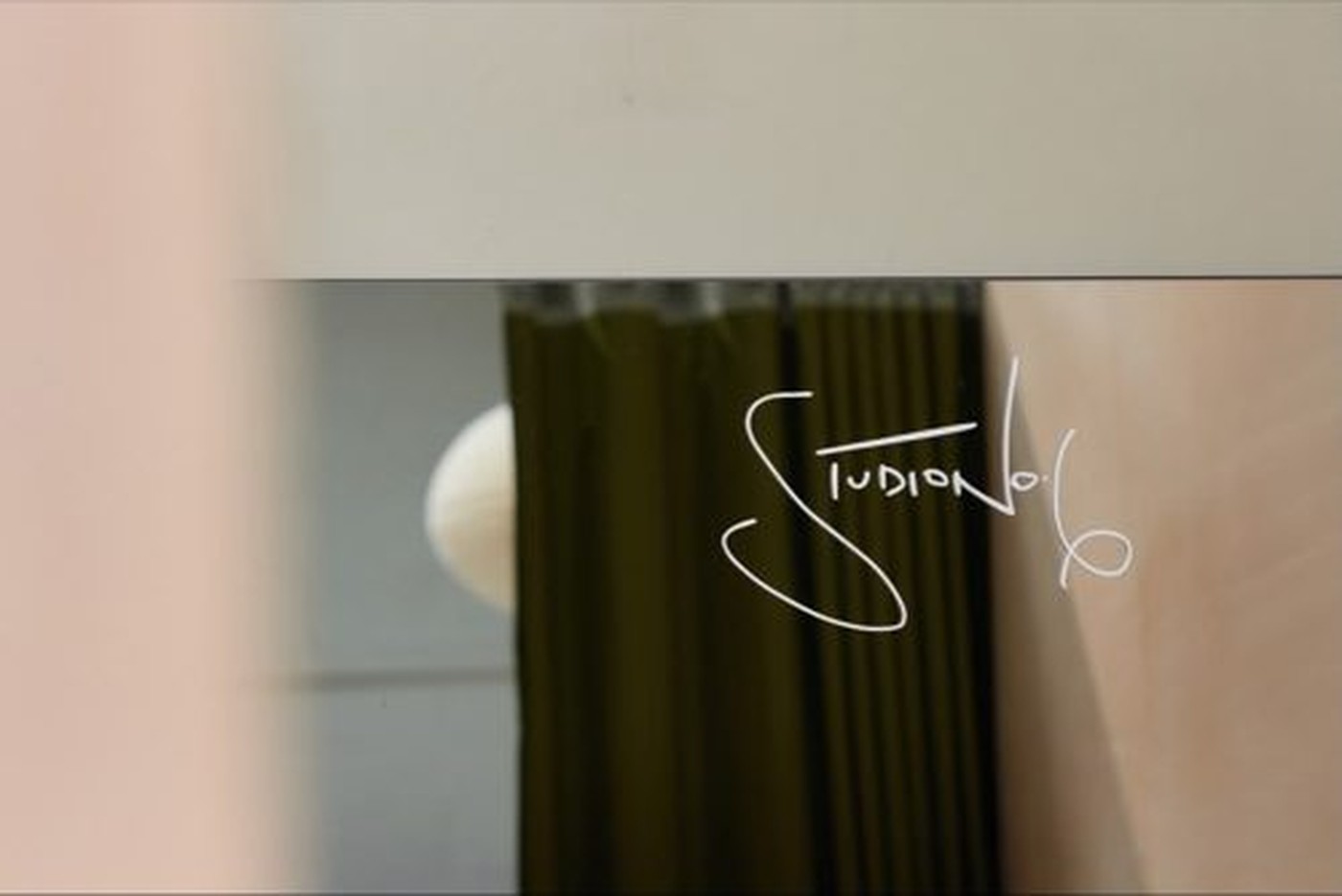 Studio No.6 handwritten signature mark