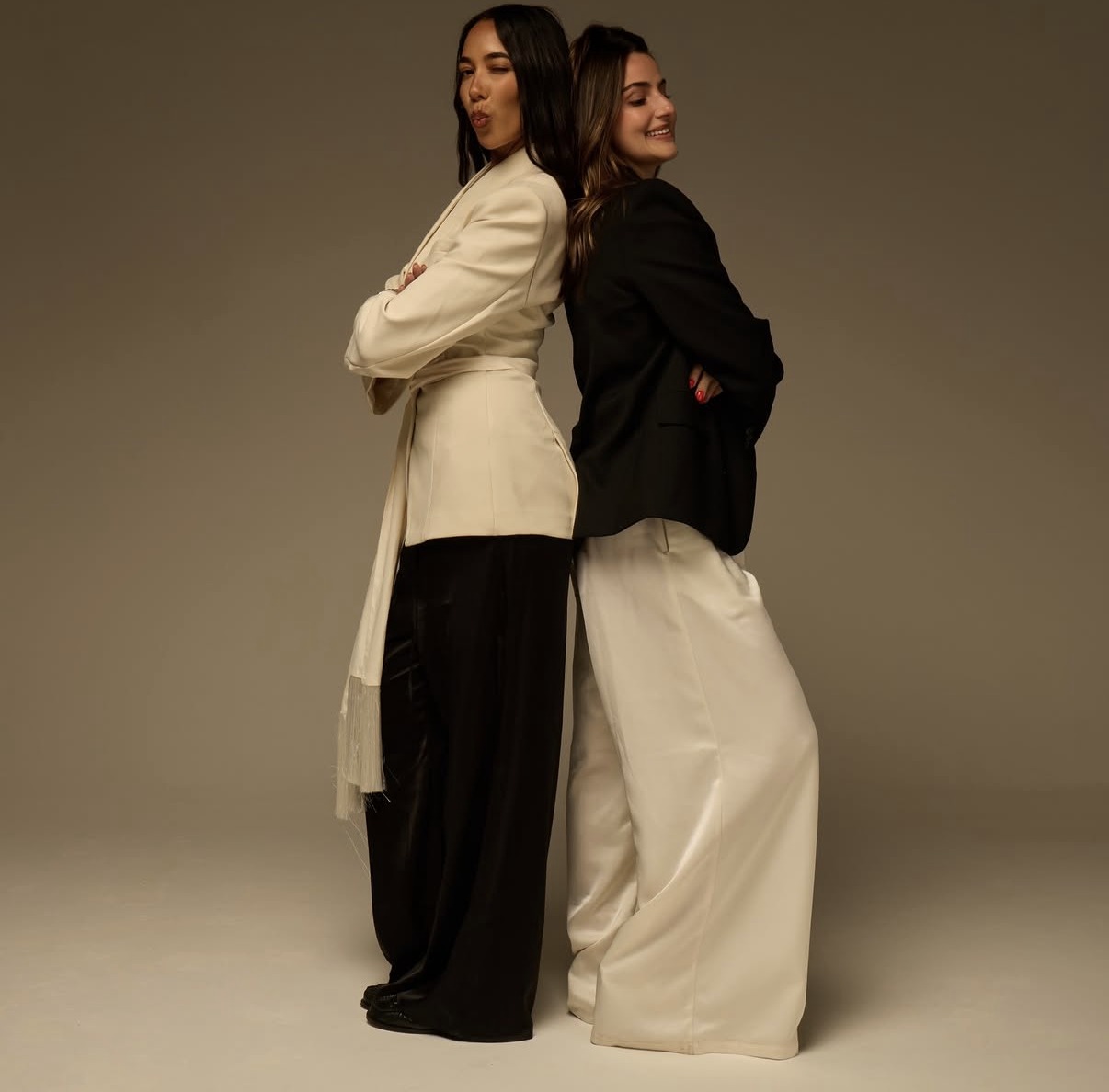 Two models back-to-back in the Studio No.6 cove.